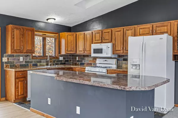 Jenison, MI 49428,2327 Oak Hollow Drive