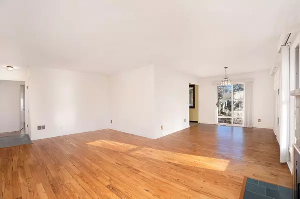 North Muskegon, MI 49445,1201 Mills Avenue