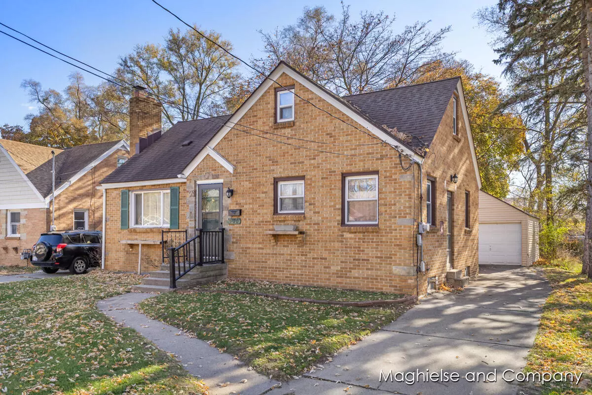 Grand Rapids, MI 49507,300 Eola SE Street