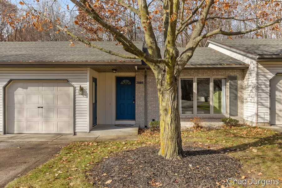 2885 Hidden View SE Drive, Caledonia, MI 49316