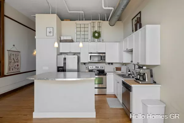 Grand Rapids, MI 49504,600 Broadway NW Avenue #317