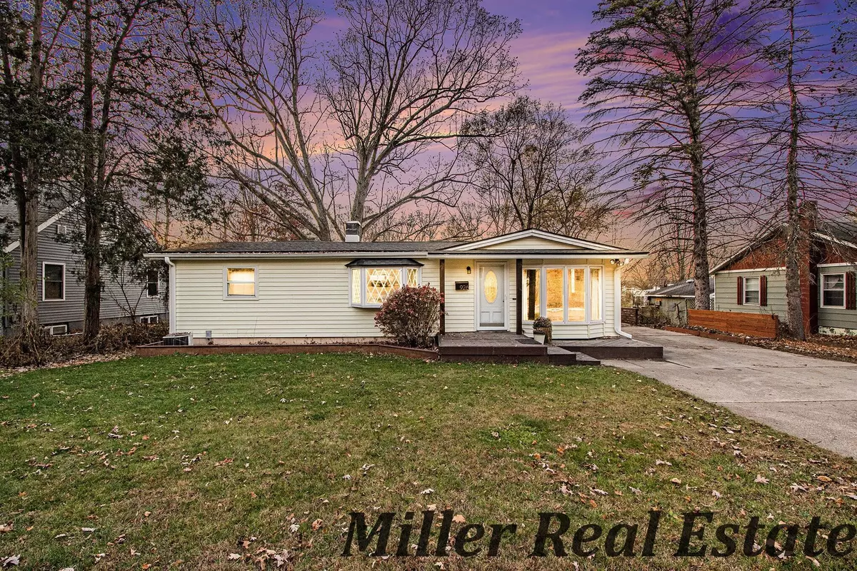 Lowell, MI 49331,926 N Washington Street