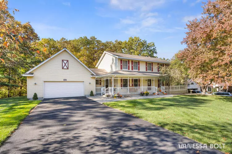 6885 Blythefield NE Avenue, Rockford, MI 49341