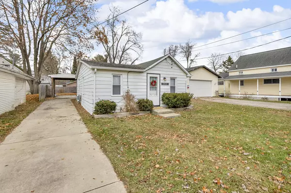 342 Broad Street, Michigan Center, MI 49254