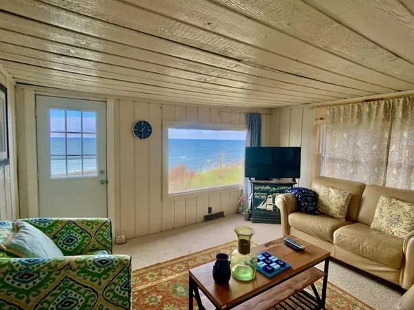 Holland, MI 49424,5537 Lakeshore Drive