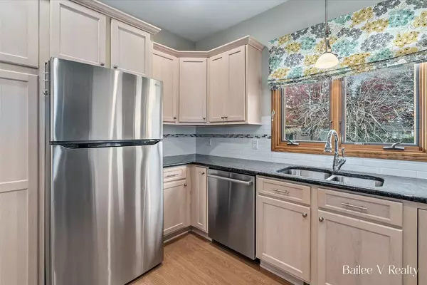 Hudsonville, MI 49426,6356 Livingston Court