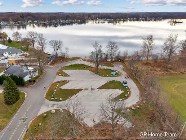 Saranac, MI 48881,6832 Paradise Park