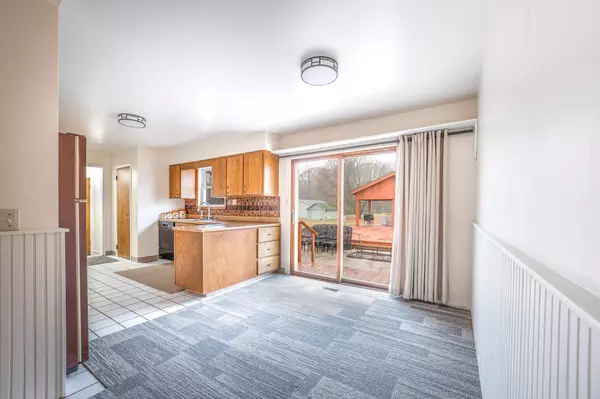 Kalamazoo, MI 49004,5703 N Sprinkle Road