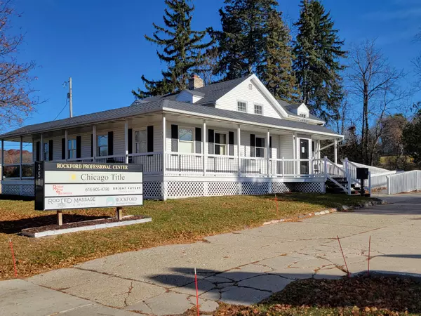 350 Northland NE Drive, Rockford, MI 49341