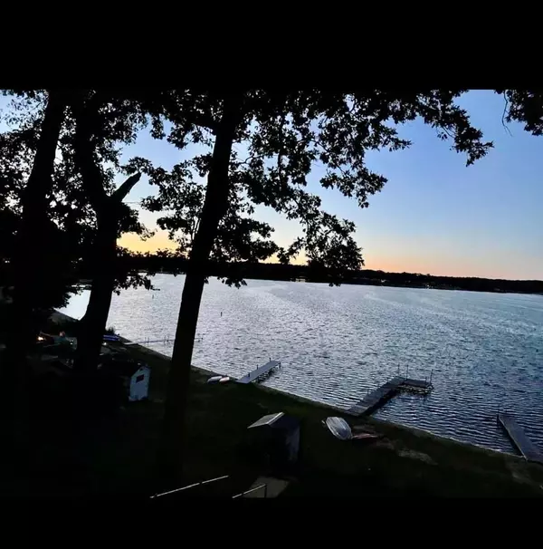 Muskegon, MI 49442,5686 Jefferson Avenue