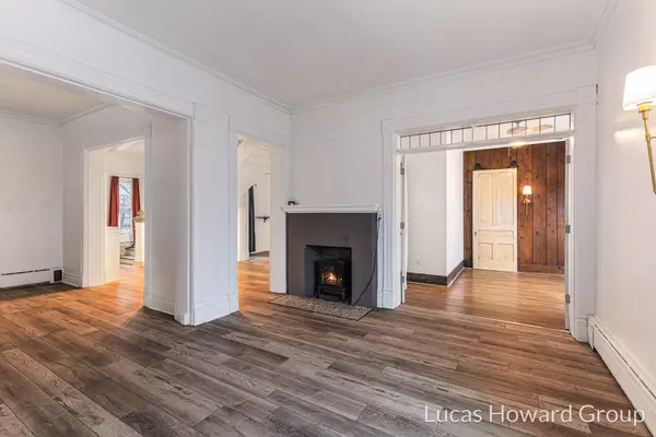 Ionia, MI 48846,326 E Washington Street