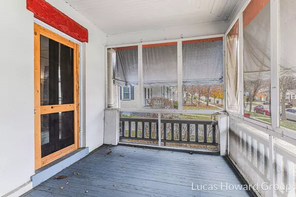 Ionia, MI 48846,326 E Washington Street