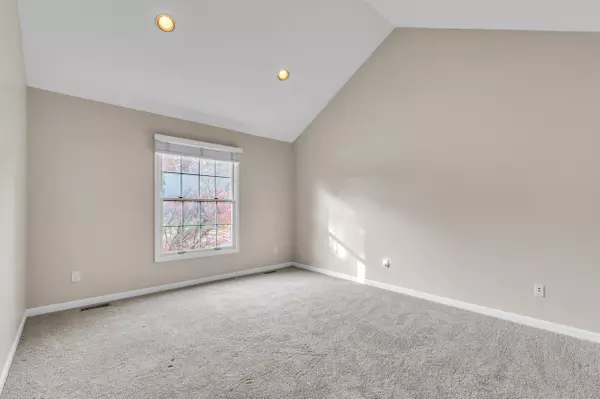 West Bloomfield, MI 48324,6057 Beachwood Drive