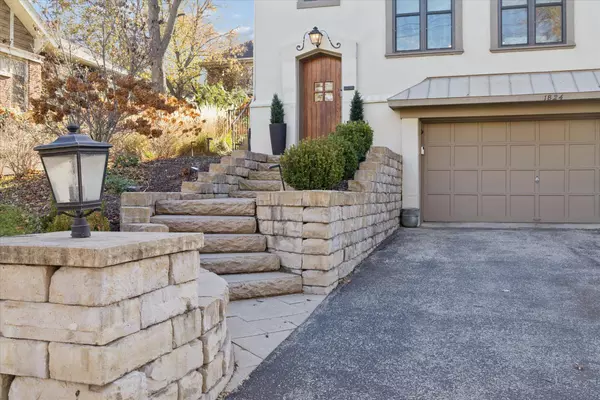 Grand Rapids, MI 49506,1824 Sherman SE Street