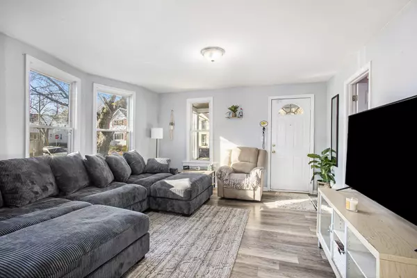 Grand Rapids, MI 49504,868 10th NW Street