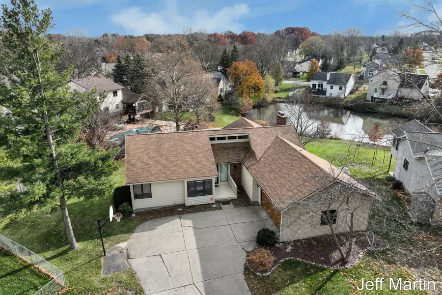 4470 Wintergreen SE Drive, Grand Rapids, MI 49512