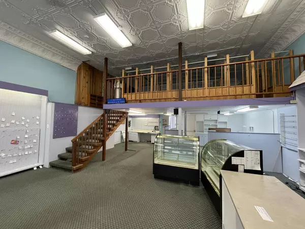 Alma, MI 48801,125 E Superior Street