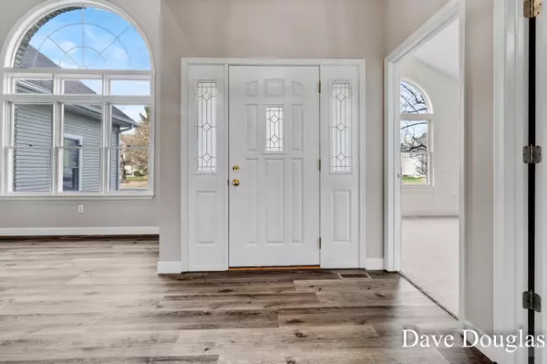 Rockford, MI 49341,3740 Windwood NE Drive