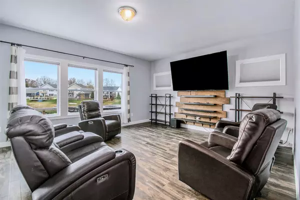 Benton Harbor, MI 49022,613 Trumpeter Bay Drive