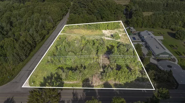 6788 120th Avenue, Fennville, MI 49408