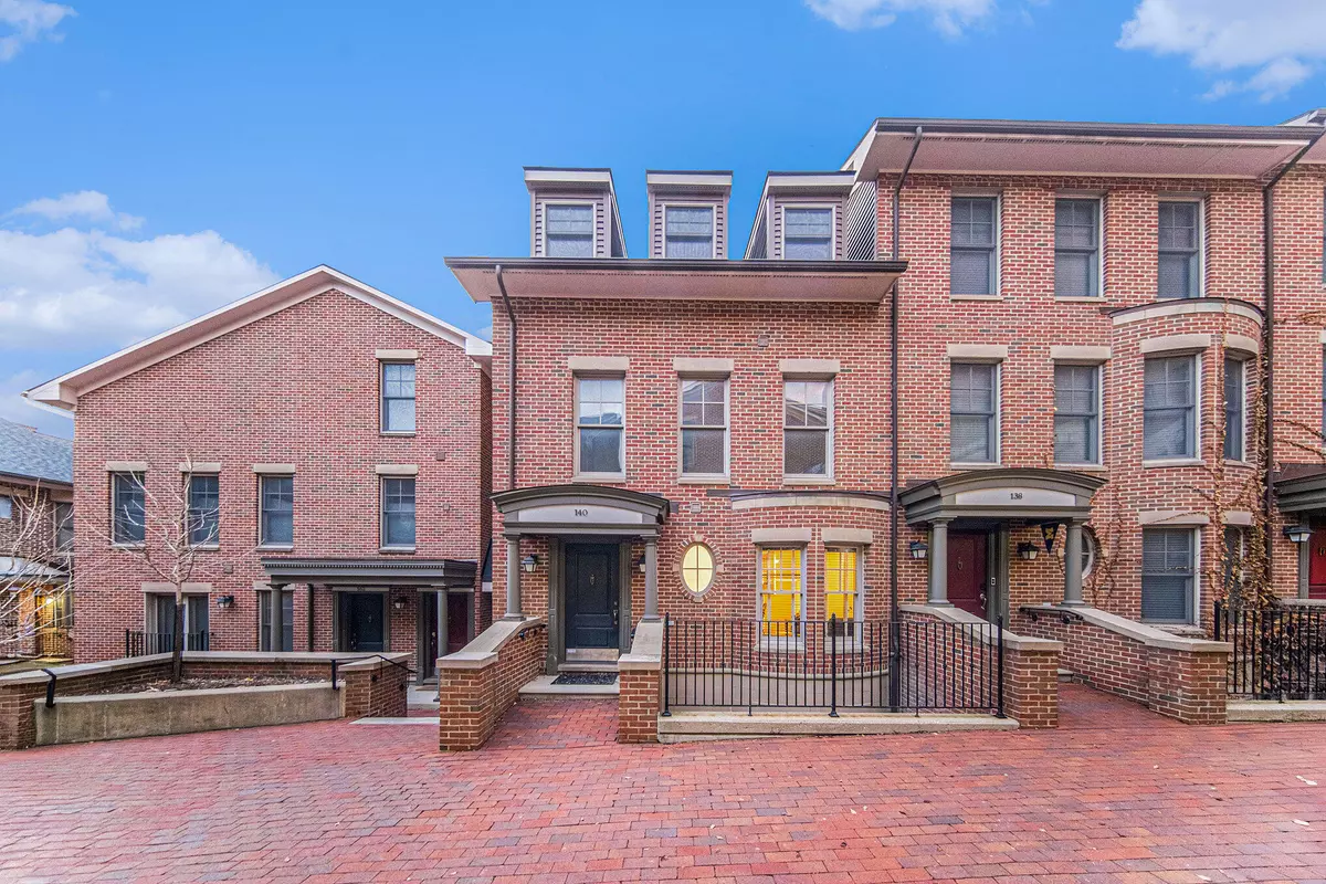 Ann Arbor, MI 48104,140 Ashley Mews Drive