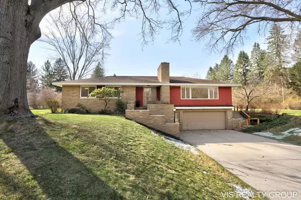 Spring Lake, MI 49456,15746 Pruin Street