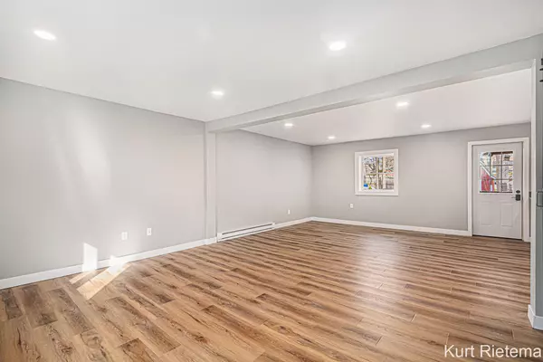 Allegan, MI 49010,1841 Teepee Trail