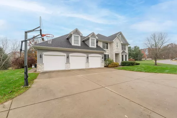 Mattawan, MI 49071,8399 Parkstone Terrace