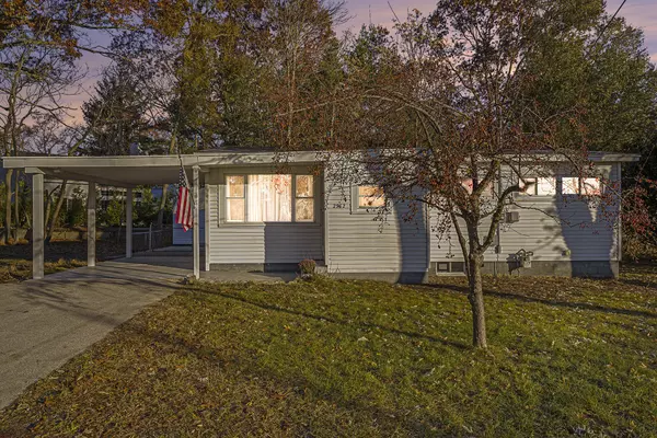 Muskegon, MI 49445,2962 Riverview Avenue