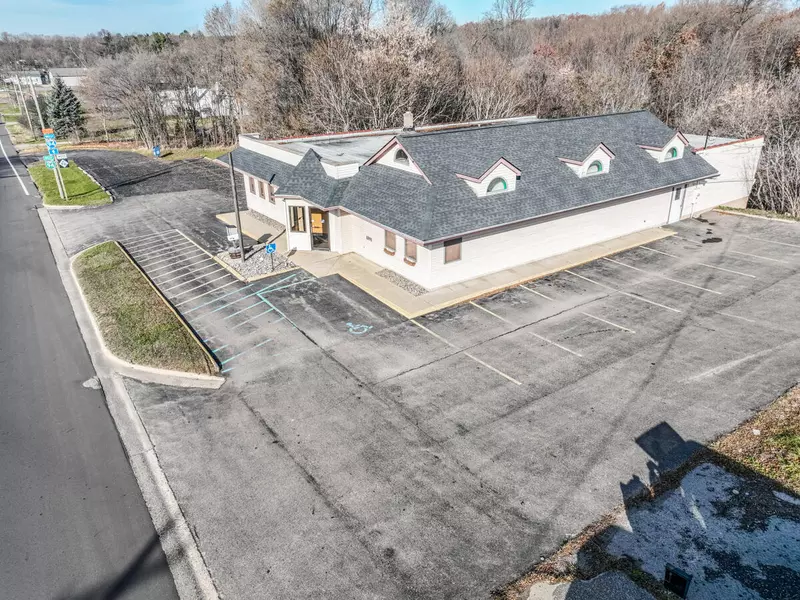 1391 E Michigan Avenue, Battle Creek, MI 49014