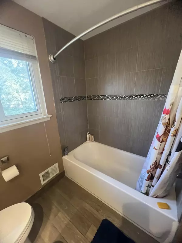 Southfield, MI 48076,28400 Valley Forge Street