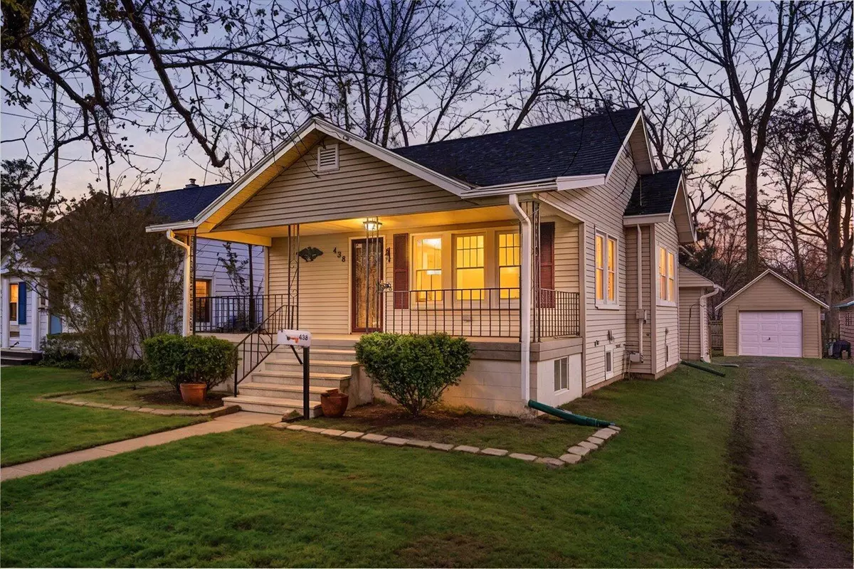 Kalamazoo, MI 49006,438 Wealthy Street