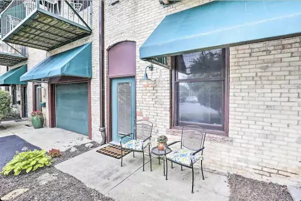 110 N Harbor Drive #113, Grand Haven, MI 49417