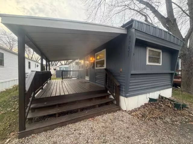 8751 Old Elm Lane, Newaygo, MI 49337