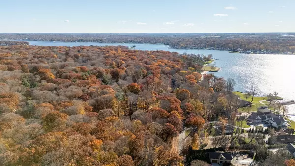 Holland, MI 49424,1491 Waukazoo Drive