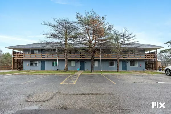 Portage, MI 49002,1525 Bacon Avenue