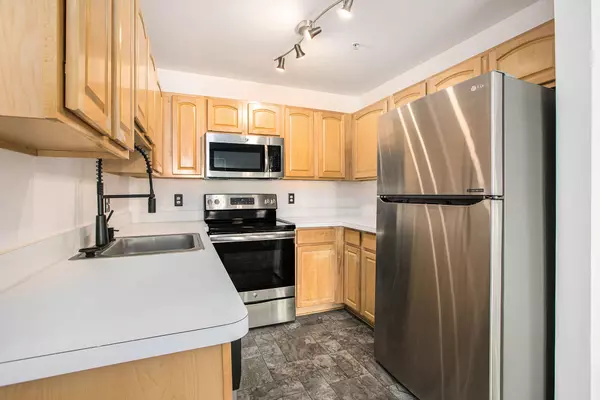 Ann Arbor, MI 48104,1947 Lindsay Lane