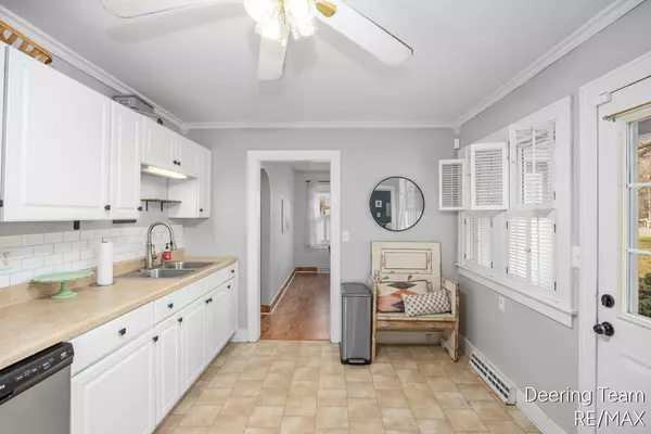 Fruitport, MI 49415,5549 Airline Road