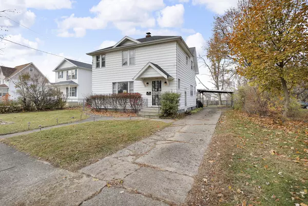 712 N Waterloo Avenue, Jackson, MI 49202