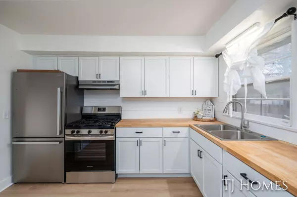 Muskegon, MI 49444,3354 Highland Street