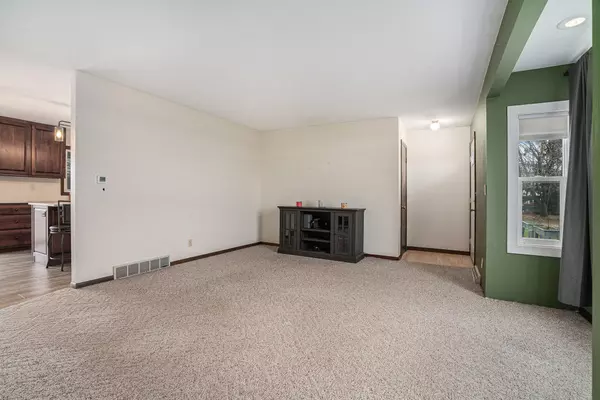 White Pigeon, MI 49099,15525 Lake Road