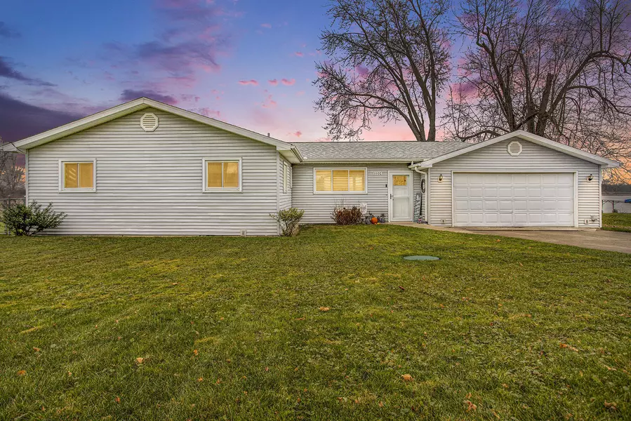 1102 Oliverda Road, Sherwood, MI 49089