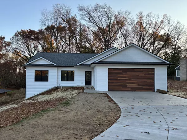 1001 W Kilgore Road, Portage, MI 49024