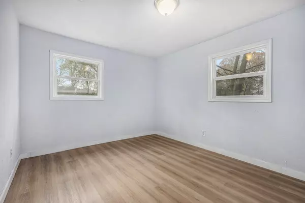 Kalamazoo, MI 49004,1042 Darwood Avenue