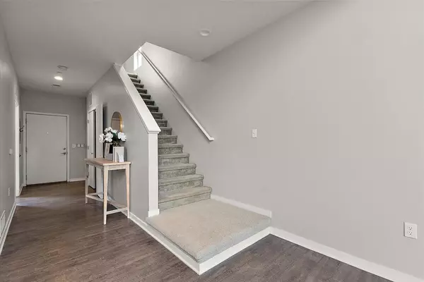 Grand Rapids, MI 49504,600 Douglas NW Street #600C