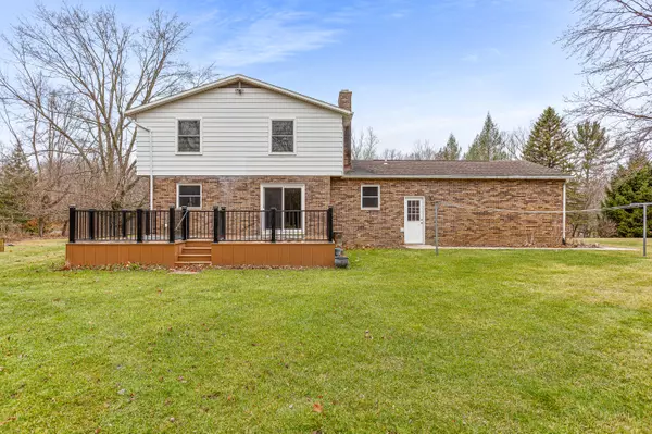 South Lyon, MI 48178,21850 Natasha Lane