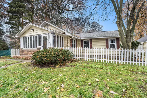 Grand Rapids, MI 49504,2625 7th NW Street