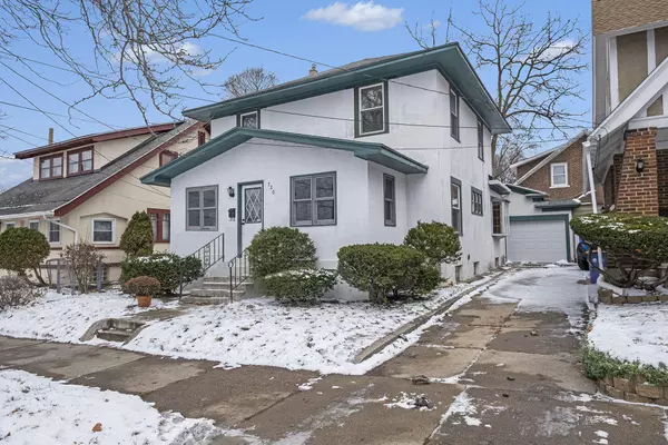 720 Giddings SE Avenue, Grand Rapids, MI 49506