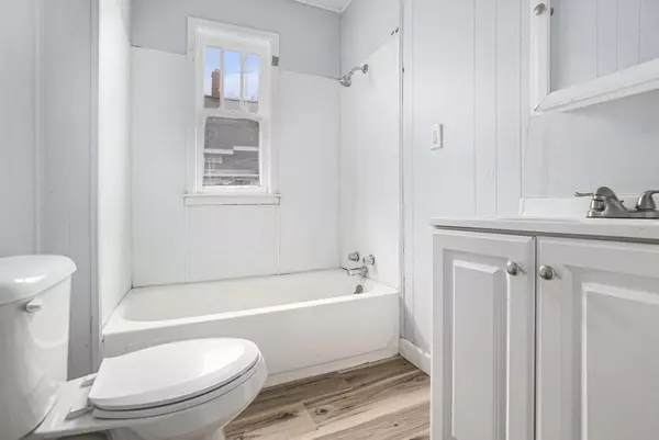 Muskegon, MI 49442,1119 E Apple Avenue