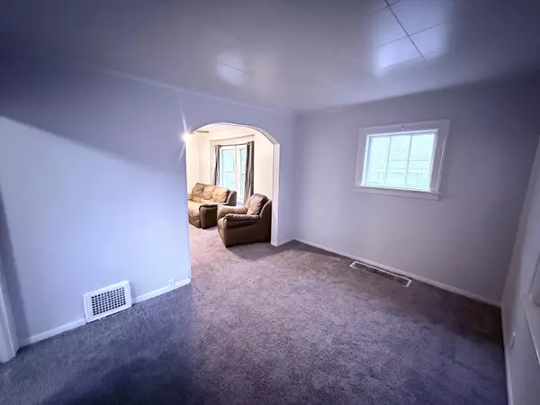 Lansing, MI 48906,1317 Illinois Avenue